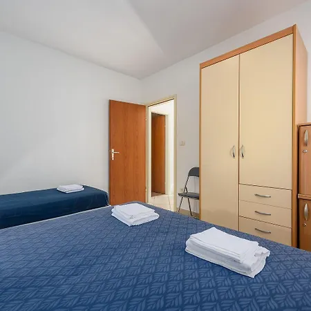 Apartman Malerisches Nur 60 Meter Zum Mit Meerblick Und Eigenem Parkplatz